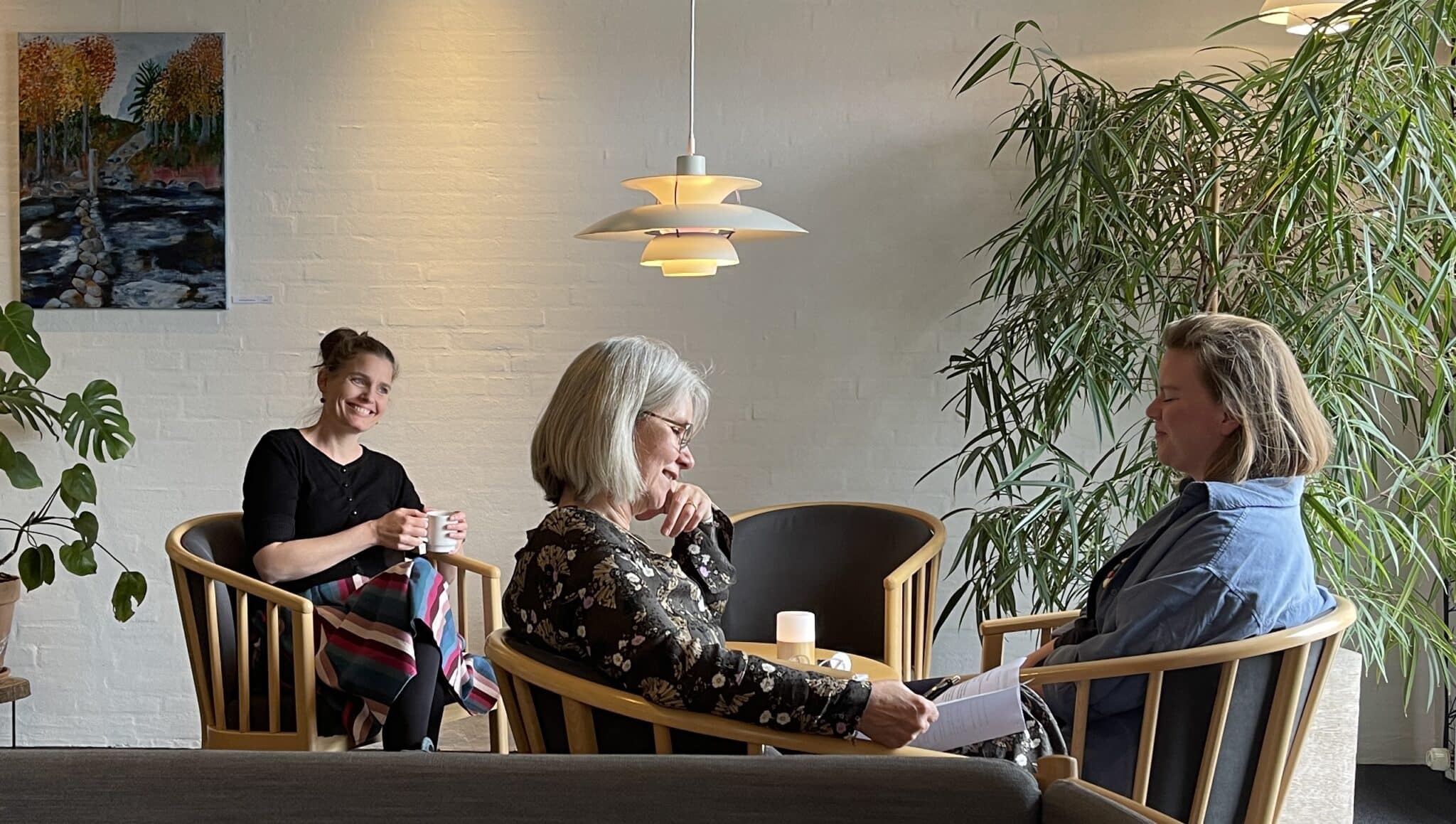 Anna Knakkergaard superviserer i hypnose